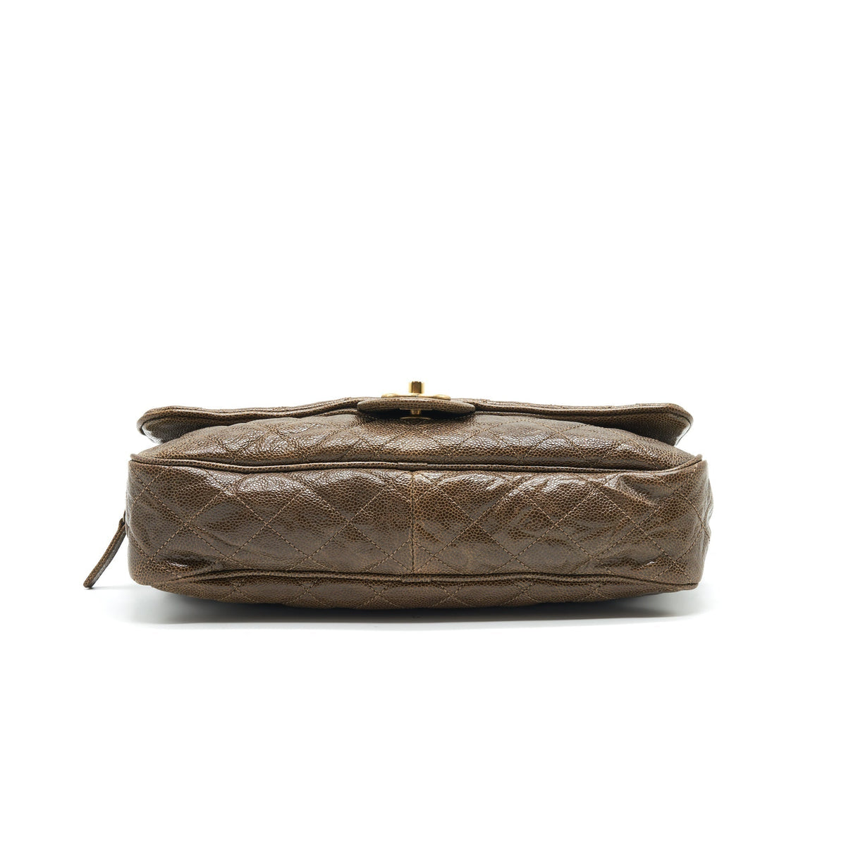 chanel-seasonal-caviar-jumbo-flap-bag-with-ghw