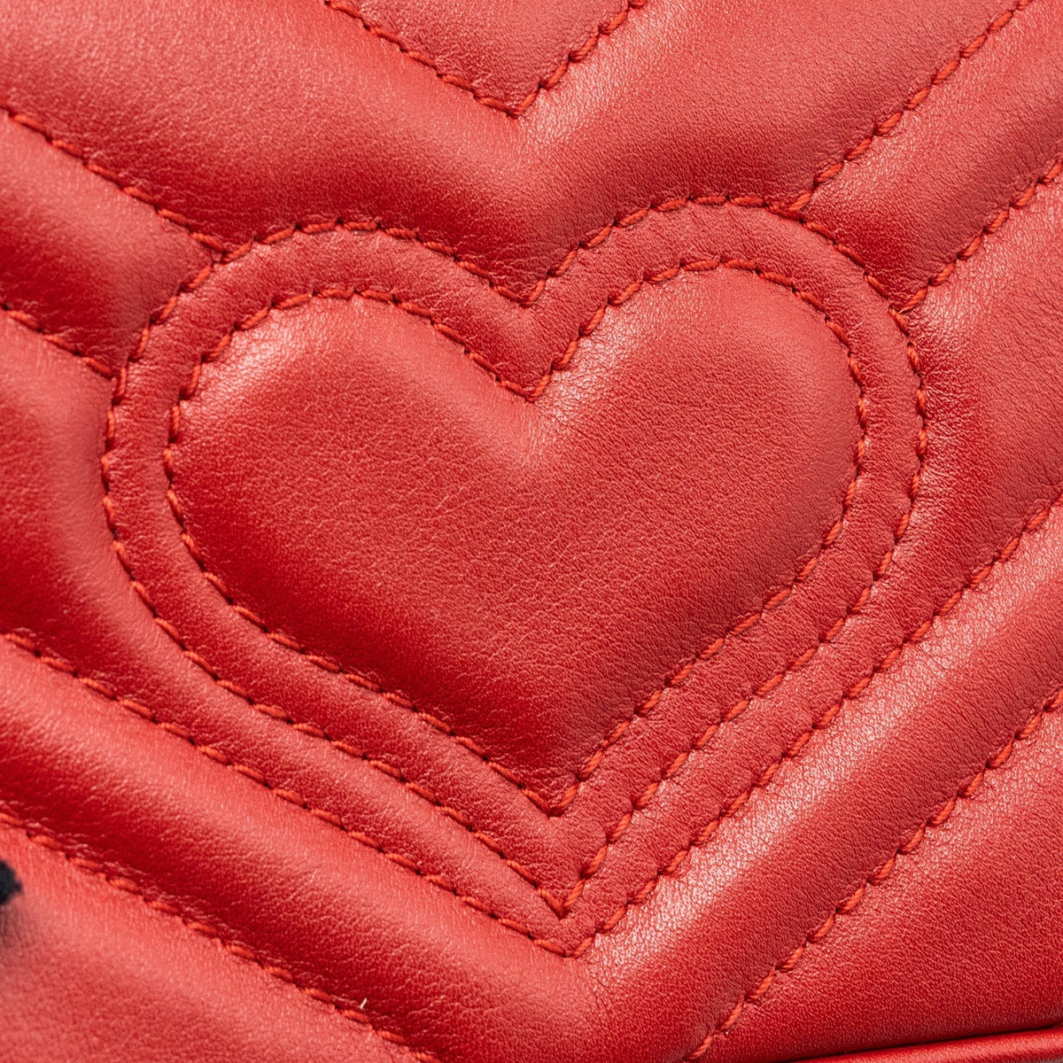 gucci-marmont-super-mini-matelasse-chevron-leather-red-ghw