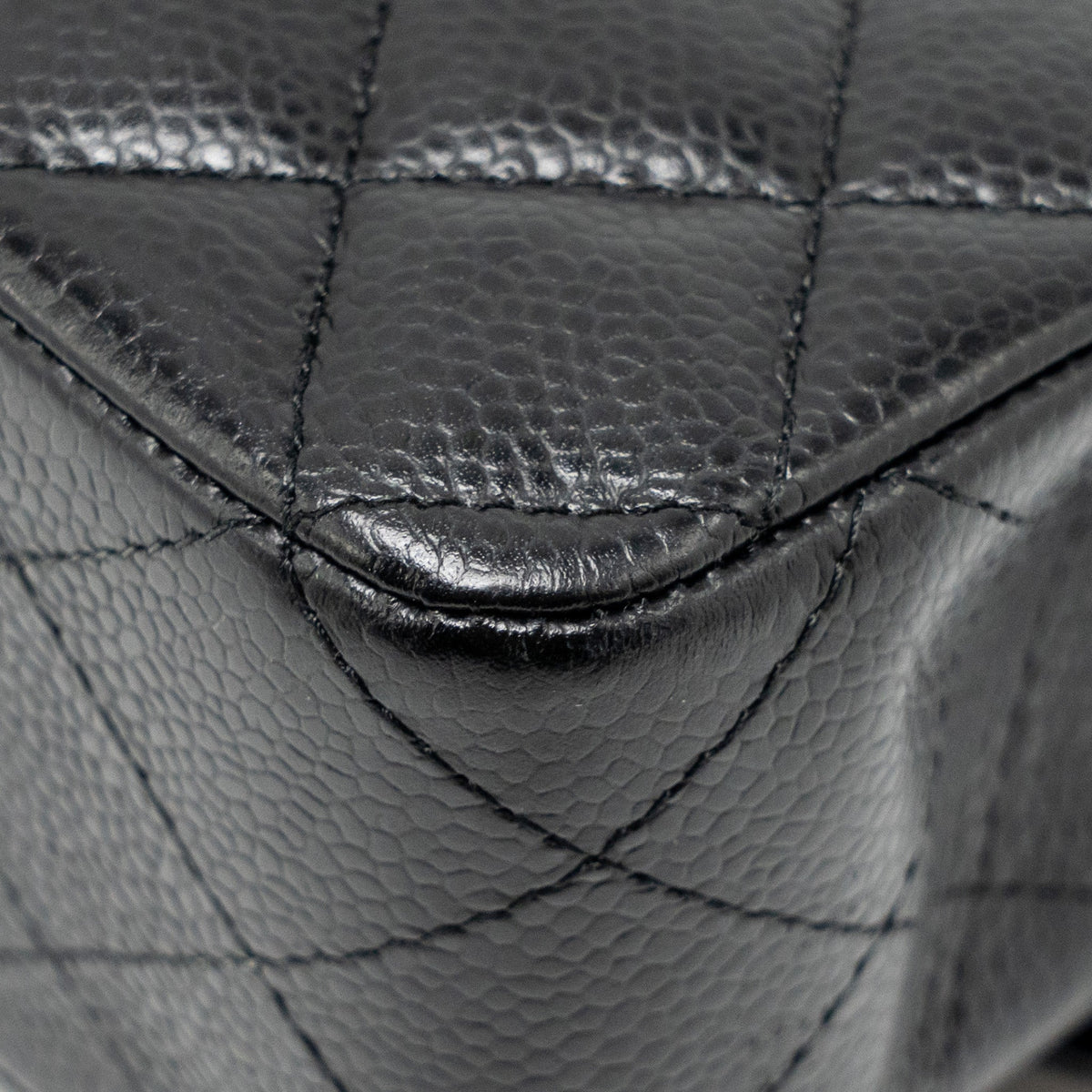 chanel-medium-classic-double-flap-bag-caviar-black-ghw-31