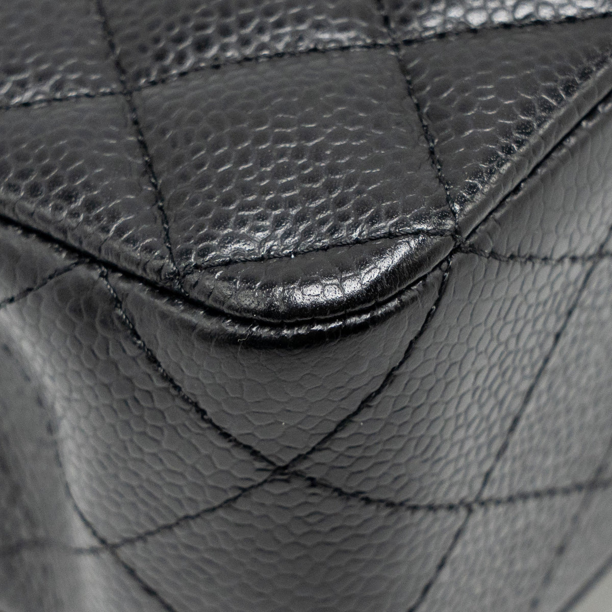 chanel-medium-classic-double-flap-bag-caviar-black-ghw-31