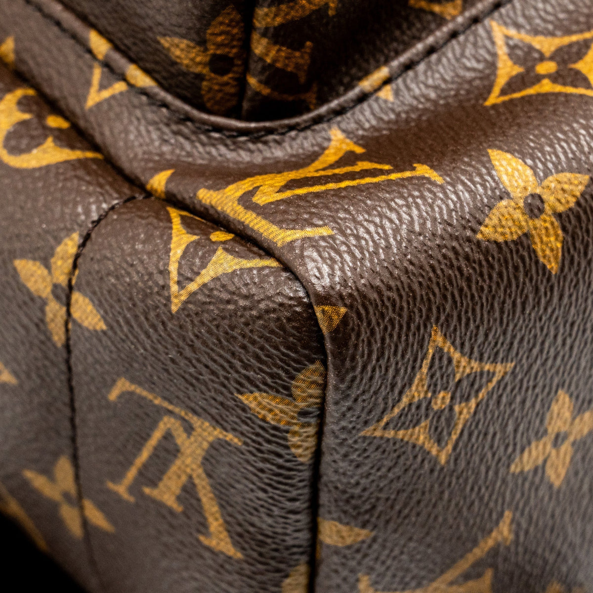 louis-vuitton-palm-spring-backpack-mm-monogram-canvas