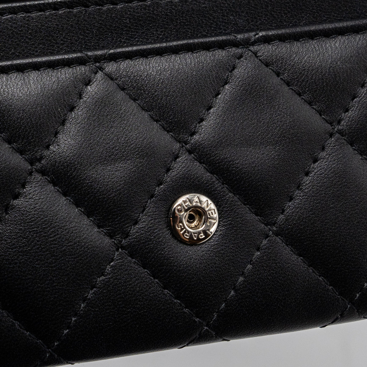 chanel-classic-flap-card-holder-lambskin-black-shw-1