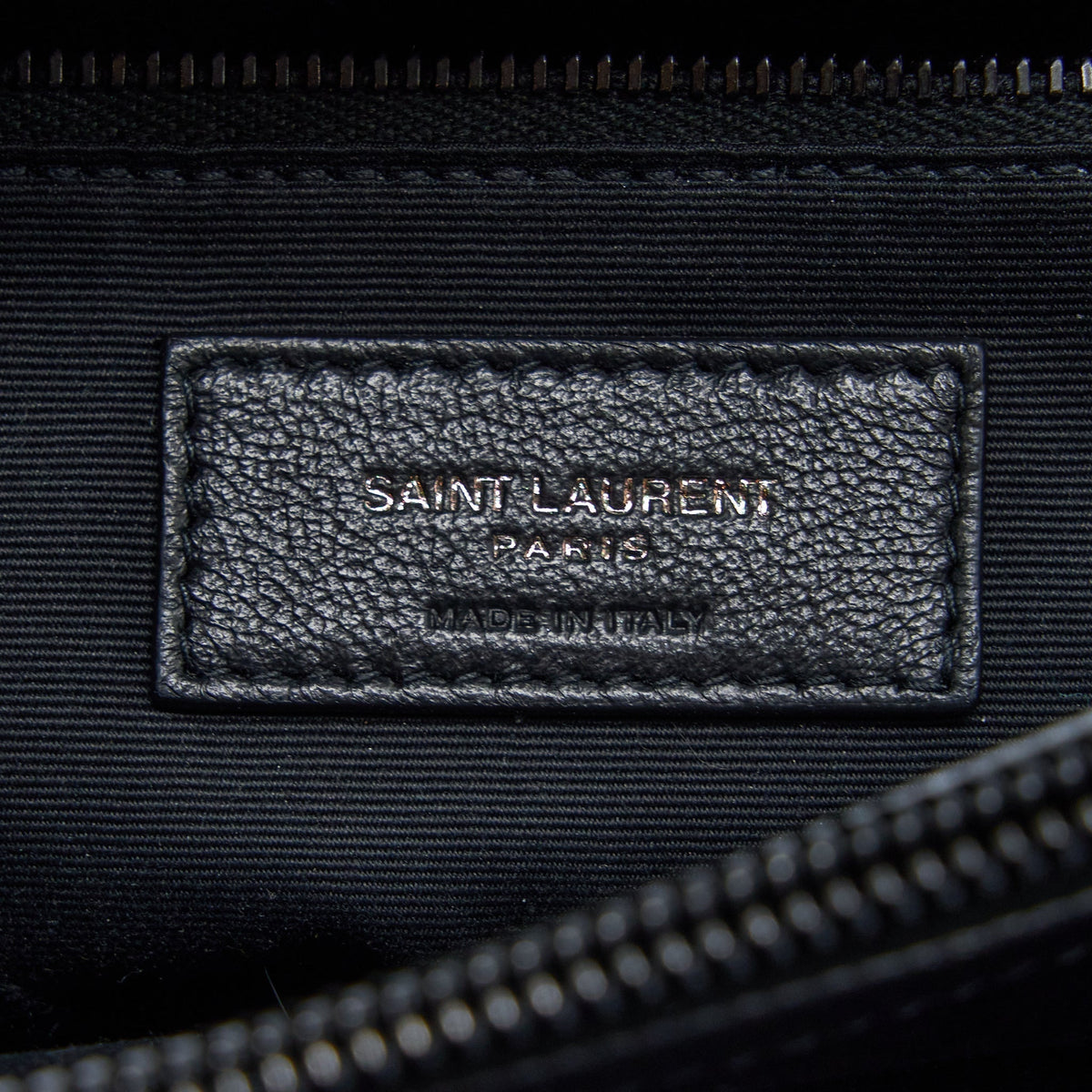 saint-laurent-ysl-medium-loulou-shoulder-bag-calfskin-black-with-black-hardware