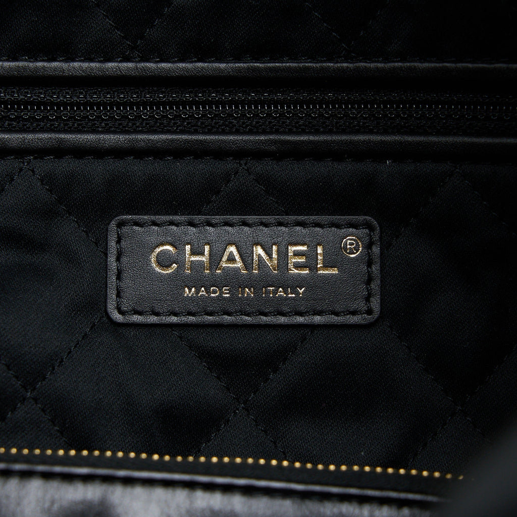 chanel-small-22-bag-shiny-calfskin-black-ghw-microchip