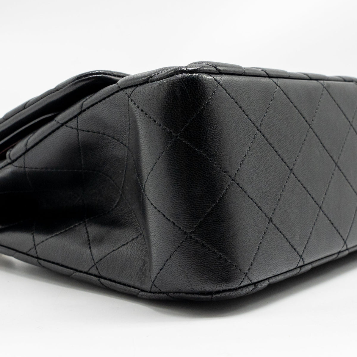 chanel-jumbo-classic-double-flap-bag-lambskin-black-ghw-3