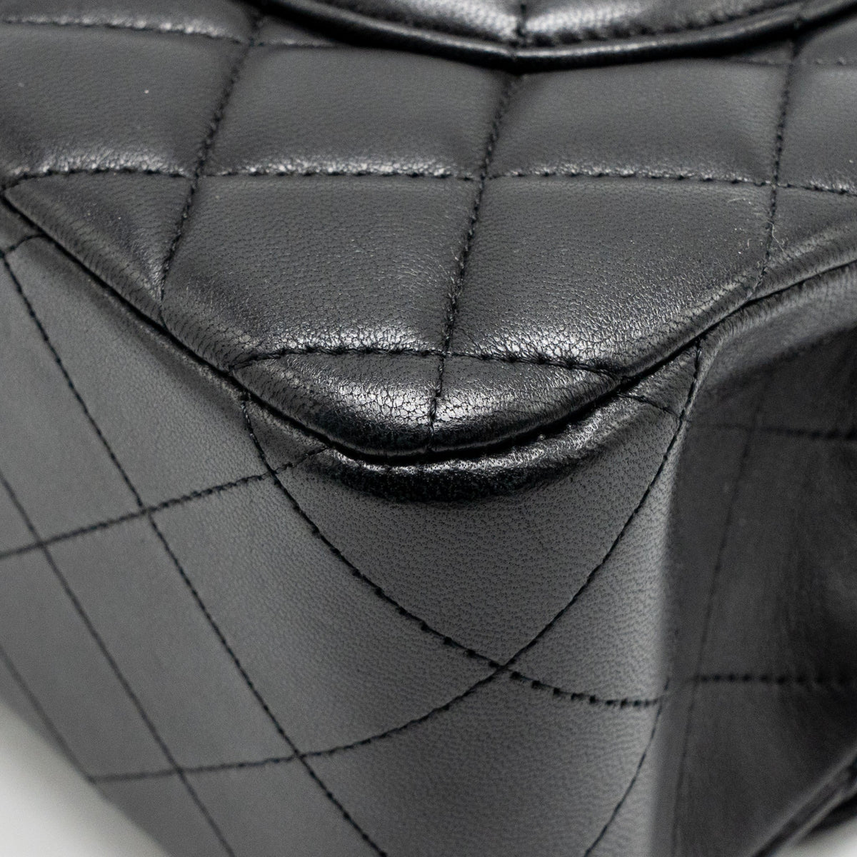 chanel-jumbo-classic-double-flap-bag-lambskin-black-ghw-3