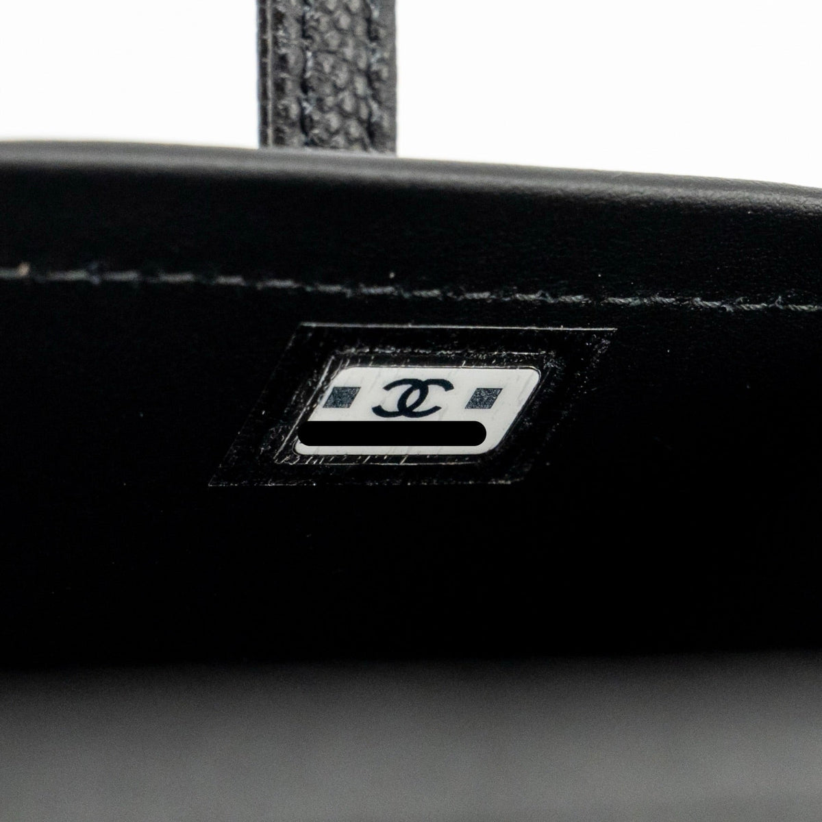 chanel-26p-preppy-coco-mini-vanity-shoulder-bag-caviar-black-ghwmicrochip
