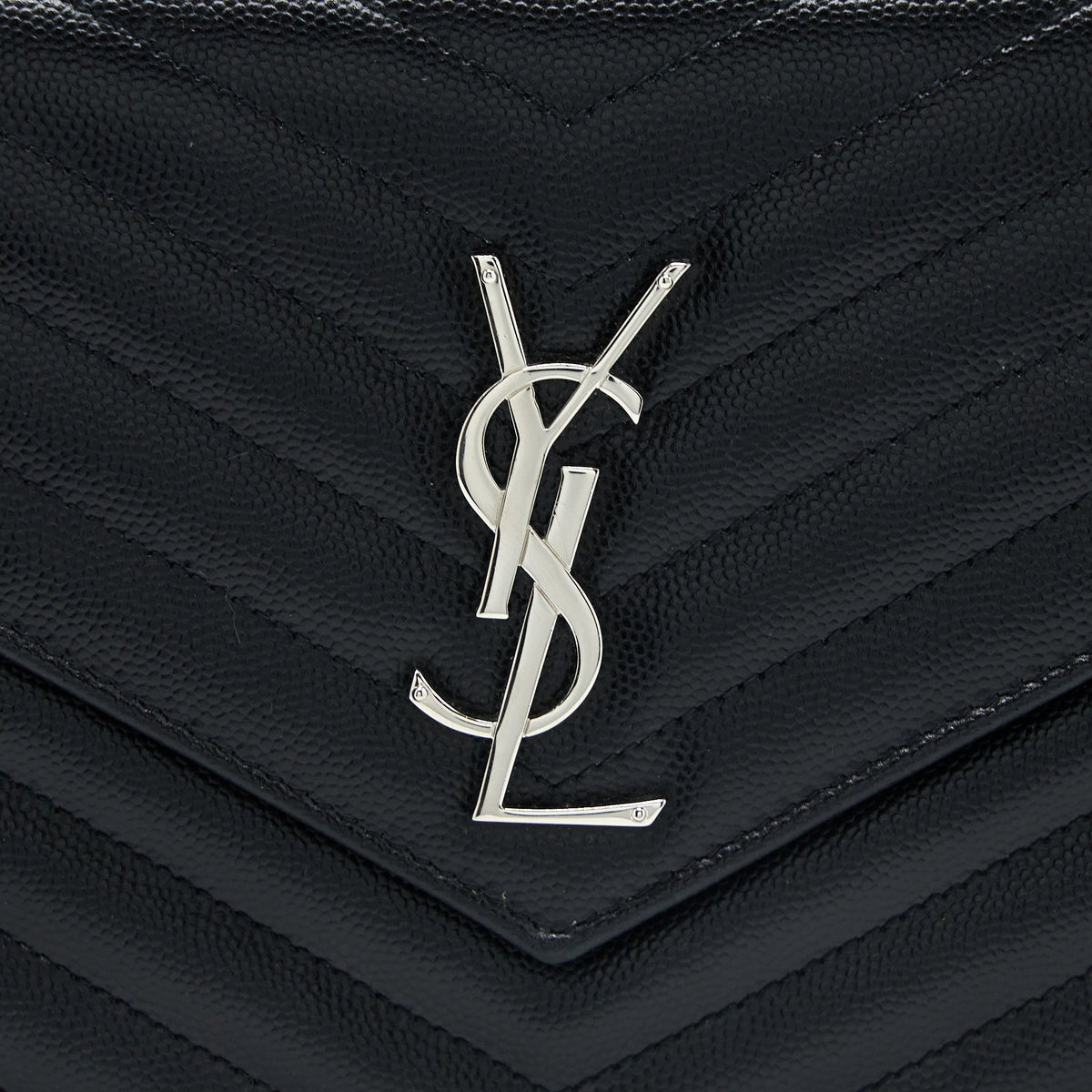 saint-laurent-ysl-envelop-chain-wallet-grained-calfskin-black-shw