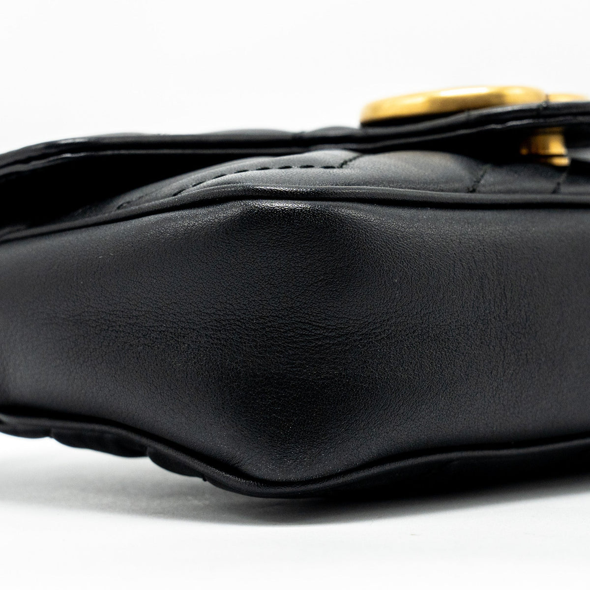 gucci-super-mini-marmont-calfskin-black-ghw