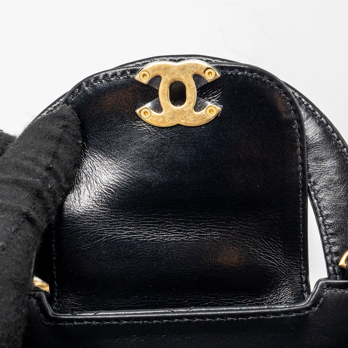chanel-24p-mini-shopping-tote-calfskin-black-ghwmicrochip