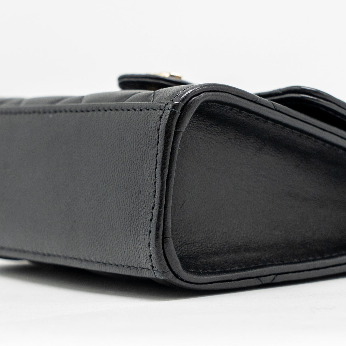 chanel-detailed-top-handle-mini-clutch-with-chain-lambskin-black-lghw-microchip