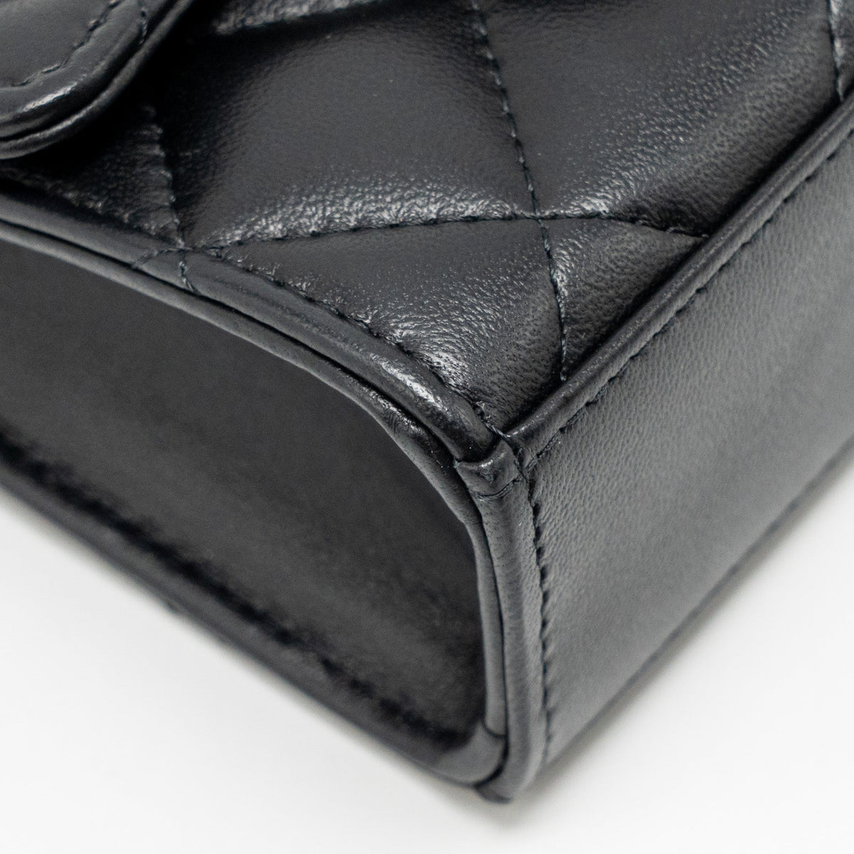 chanel-detailed-top-handle-mini-clutch-with-chain-lambskin-black-lghw-microchip