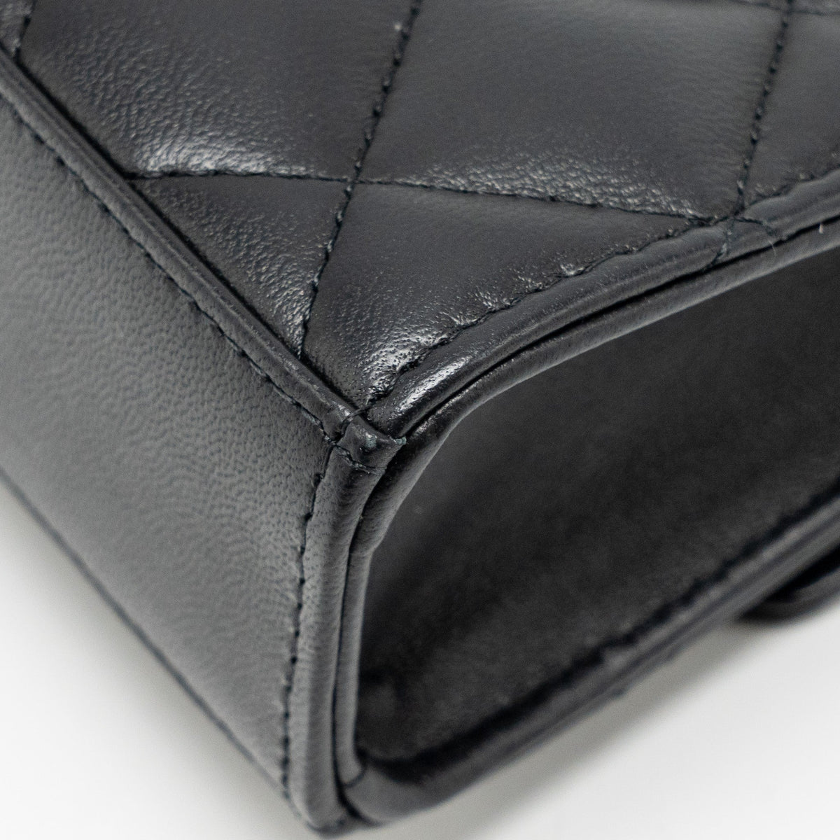chanel-detailed-top-handle-mini-clutch-with-chain-lambskin-black-lghw-microchip
