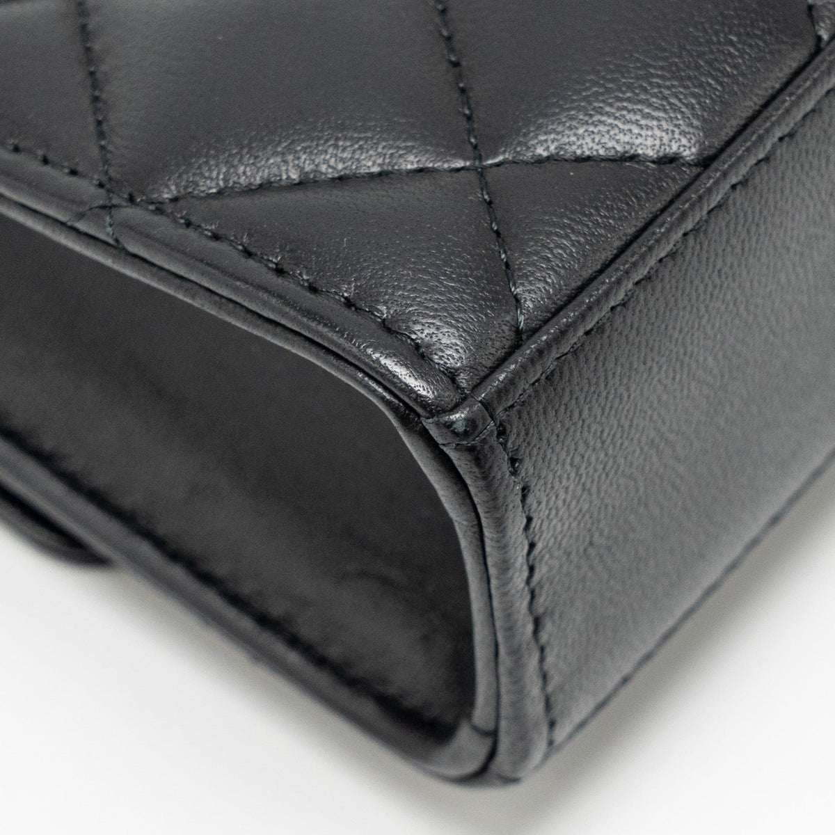 chanel-detailed-top-handle-mini-clutch-with-chain-lambskin-black-lghw-microchip