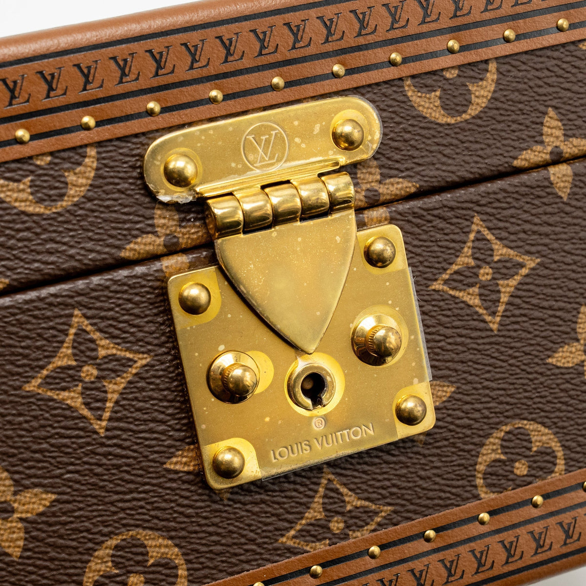 louis-vuitton-coffret-tresor-24-monogram-canvas-ghw