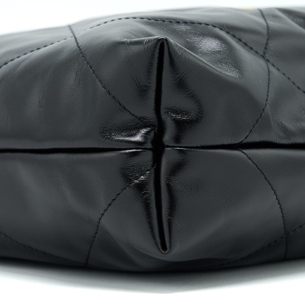 chanel-medium-22-bag-gold-letter-shiny-calfskin-black-ghw-microchip