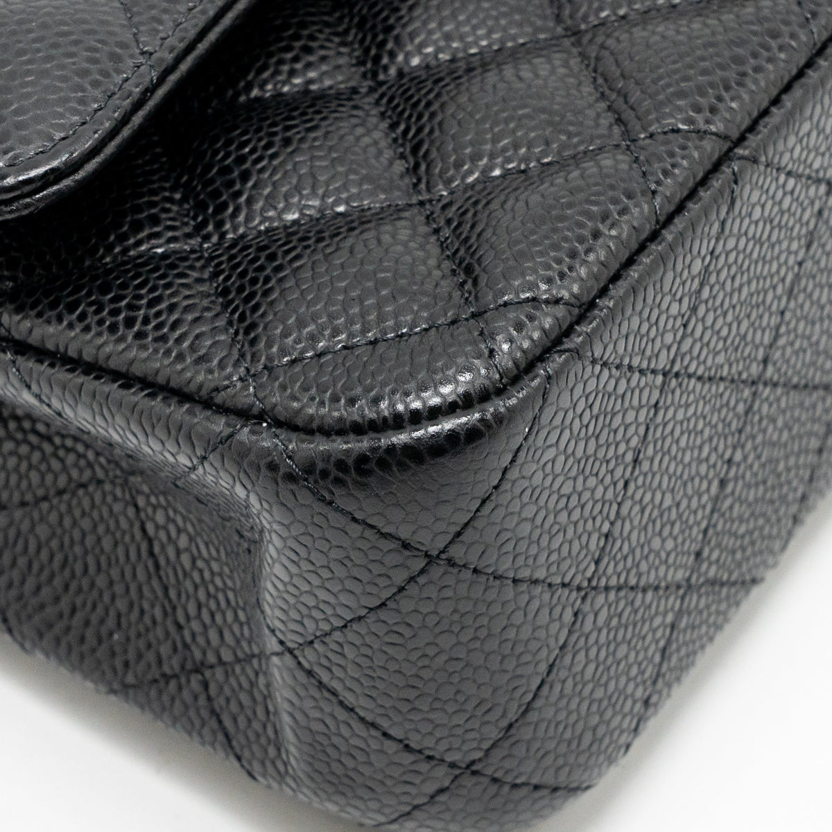 chanel-medium-classic-double-flap-bag-caviar-black-ghw-34