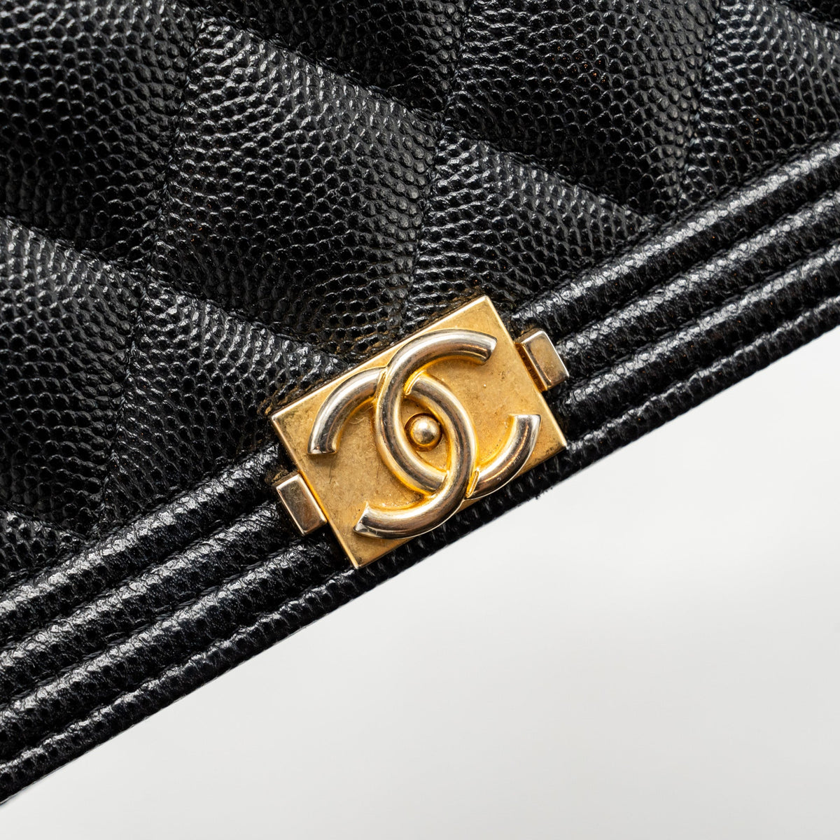 chanel-boy-wallet-on-chain-caviar-black-ghw-4