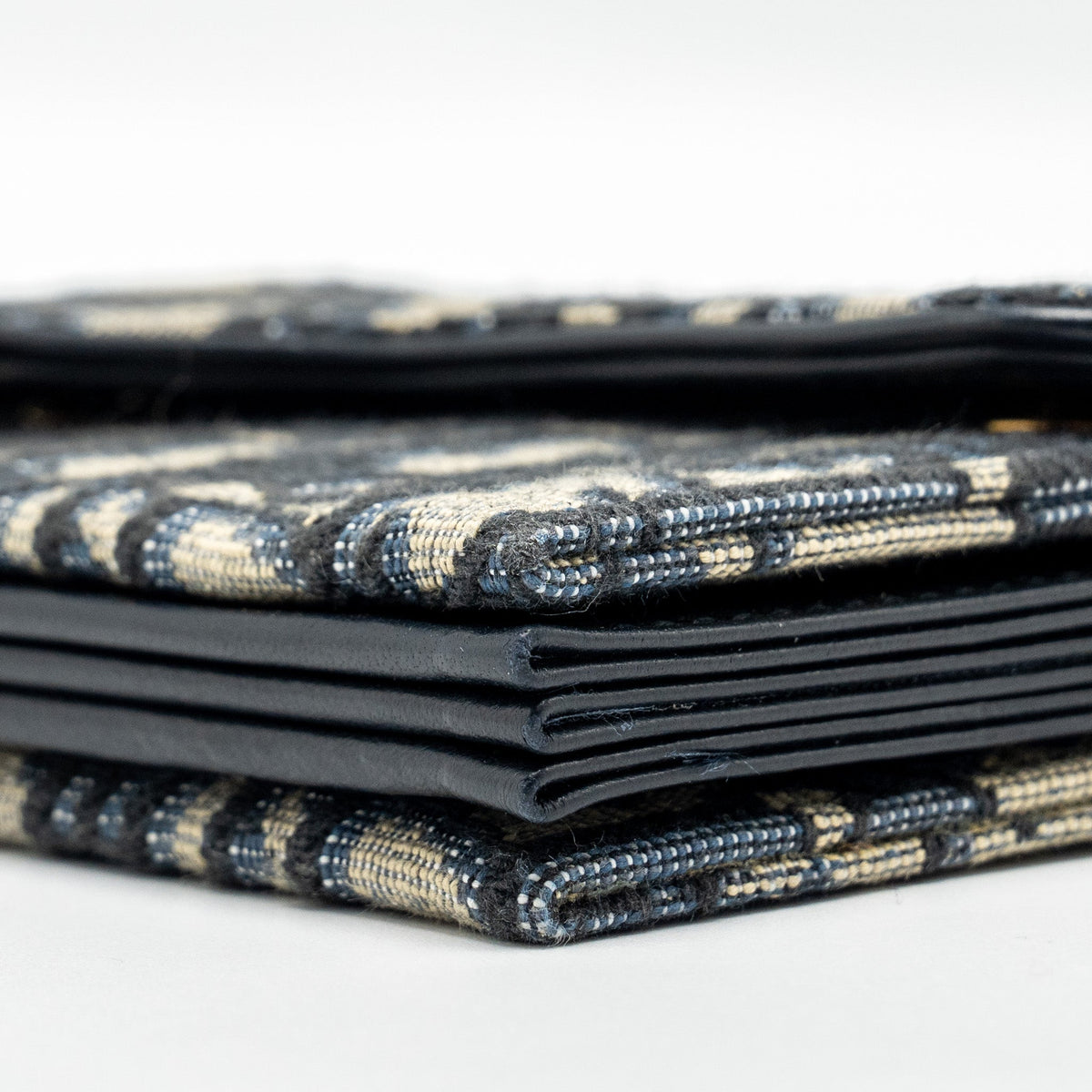 dior-saddle-lotus-wallet-blue-oblique-jacquard-ghw