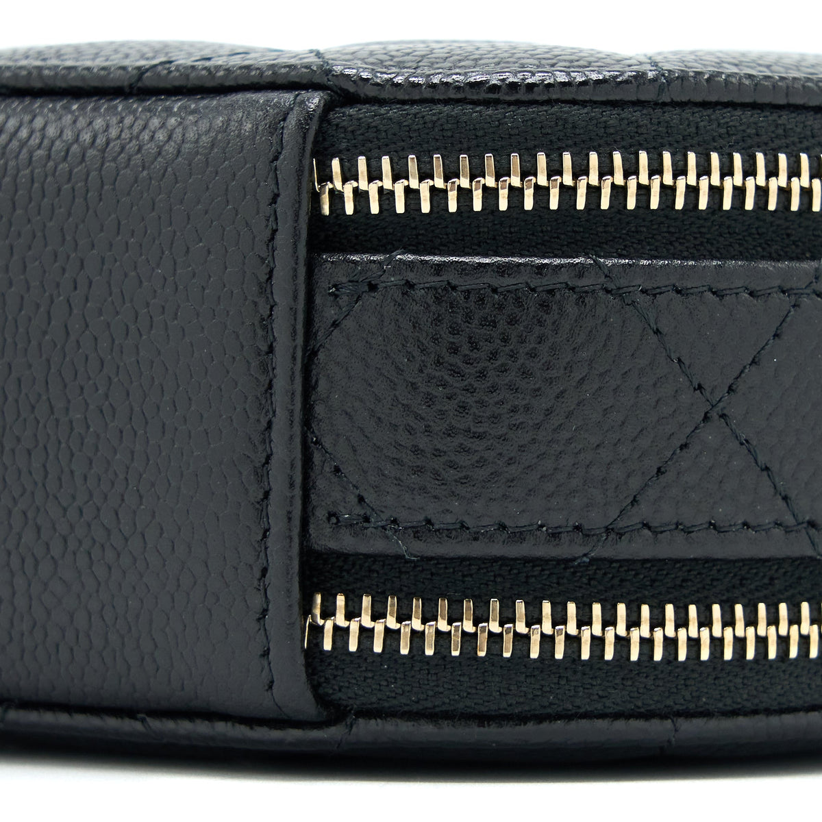 chanel-mini-top-handle-round-vanity-case-with-chain-caviar-black-lghw