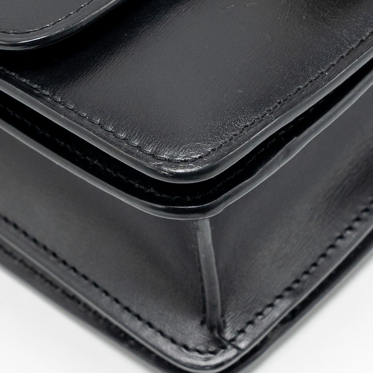 celine-teen-classic-bag-calfskin-black-ghw