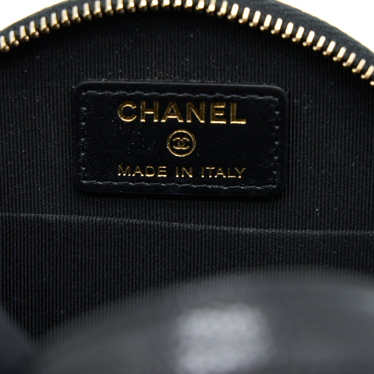 chanel-mini-top-handle-round-vanity-case-with-chain-caviar-black-lghw