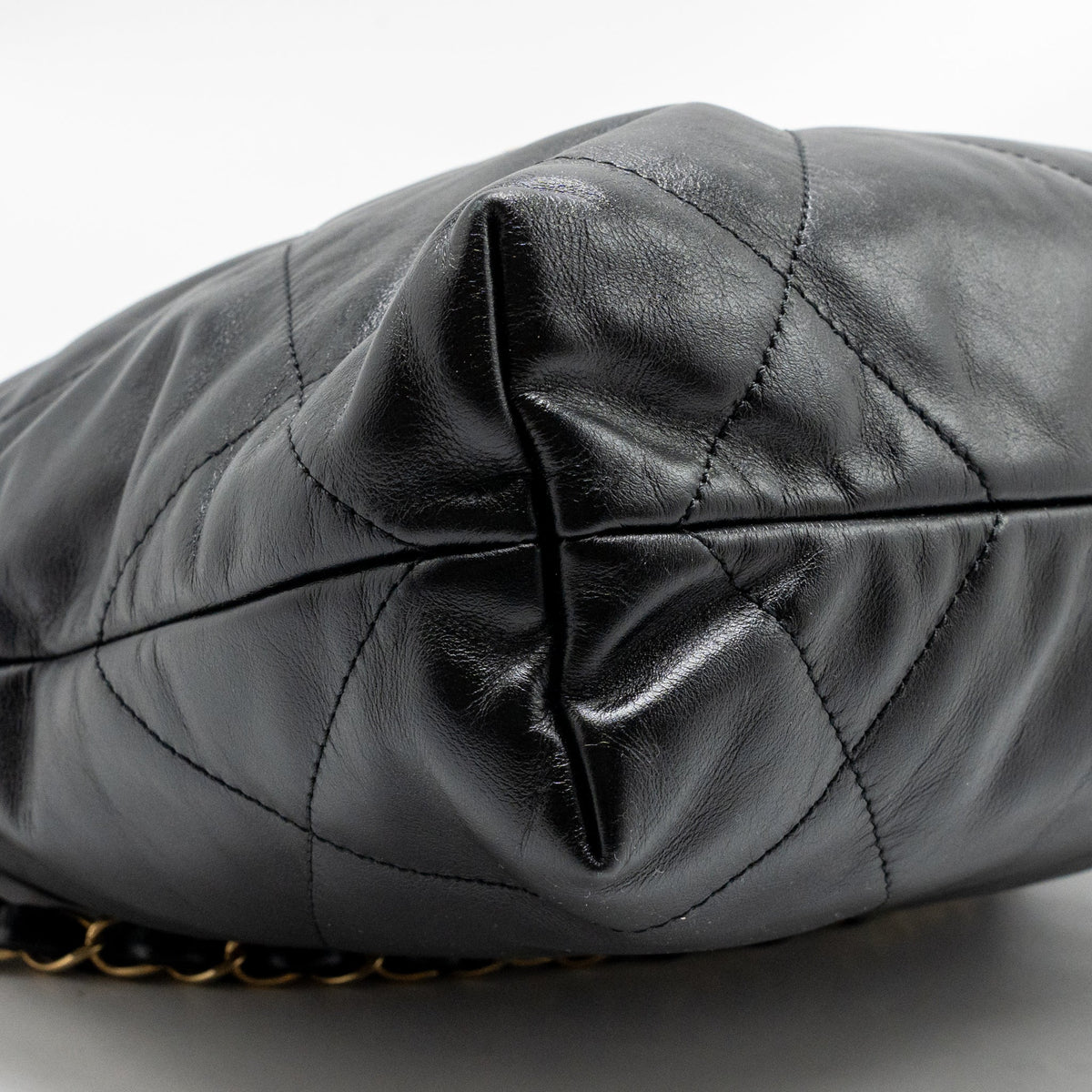 chanel-22-black-1