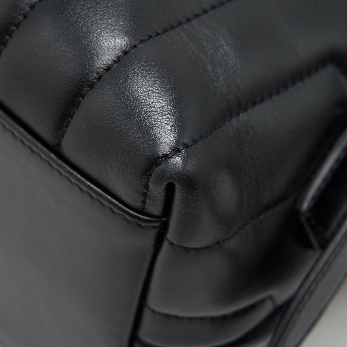 saint-laurent-medium-loulou-backpack-black-y-matelass