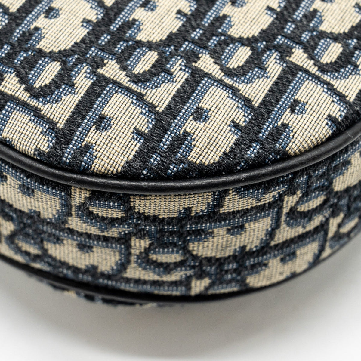 dior-homme-saddle-bag-oblique-jacquard-beige-black-ghw