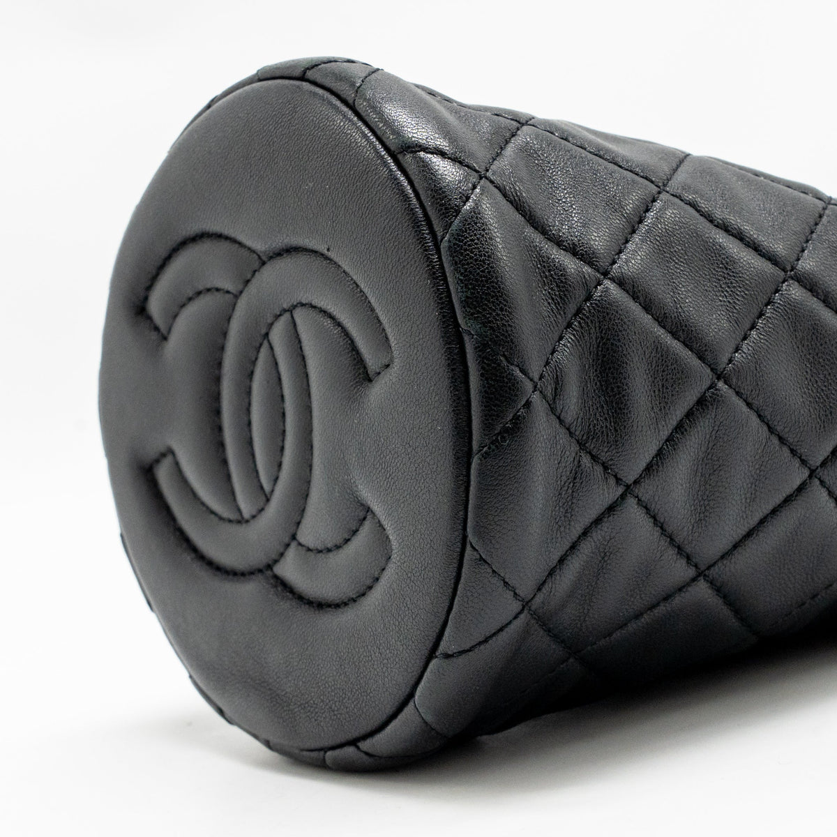 chanel-pearl-crush-mini-bucket-bag-lambskin-black-ghw-microchip
