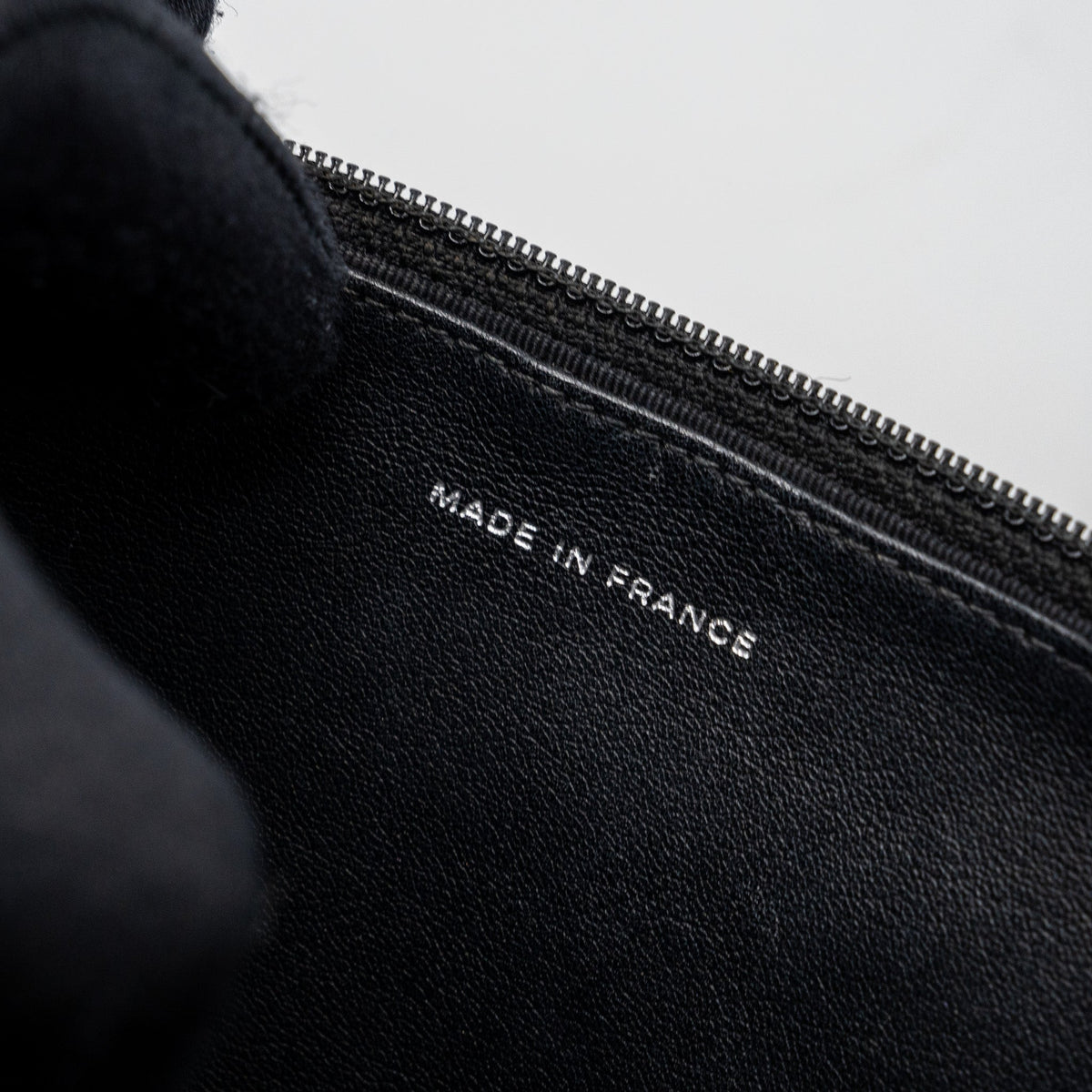 chanel-classic-wallet-on-chain-patent-black-shw-1