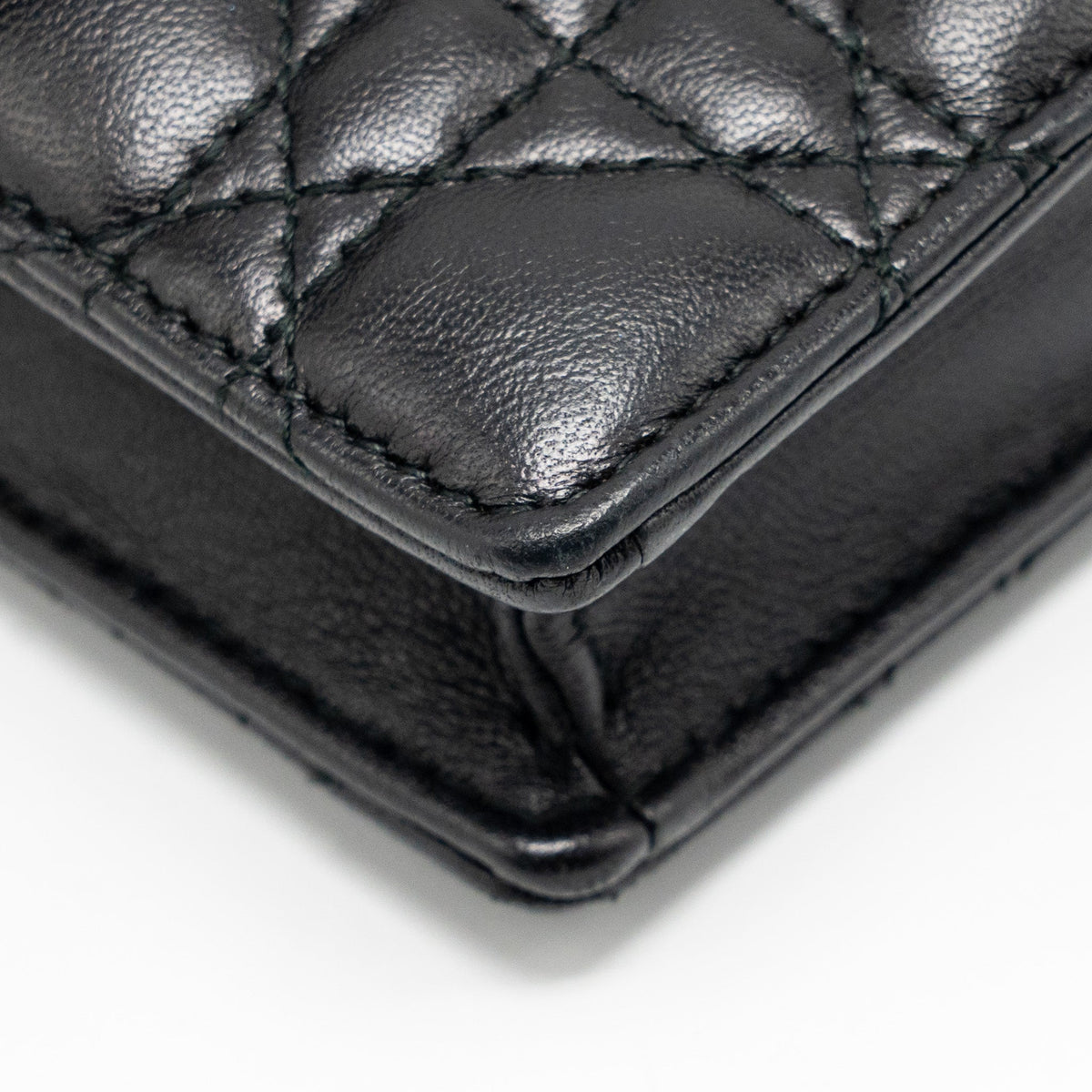 dior-dioraddict-wallet-on-chain-cannage-leather-black-ghw