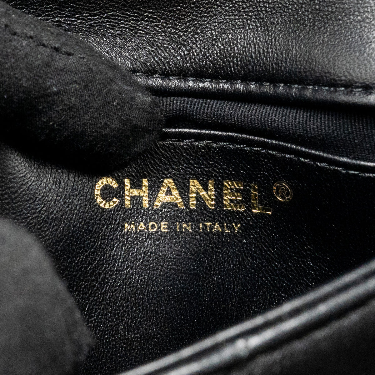 chanel-22s-giant-chain-mini-flap-bag-lambskin-black-brushed-ghwmicrochip
