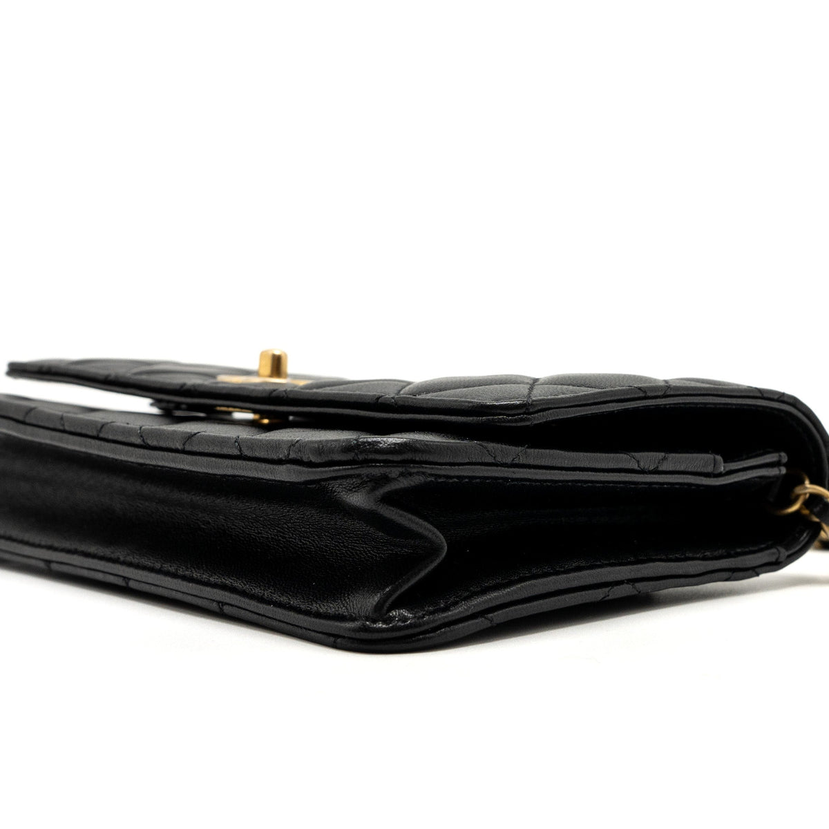 chanel-22s-pearl-crush-wallet-on-chain-lambskin-black-brushed-ghw-microchip
