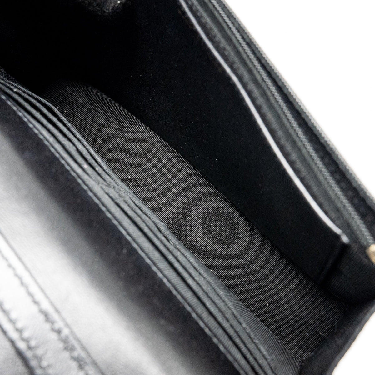 chanel-coco-charm-wallet-on-chain-lambskin-black-lghw-1