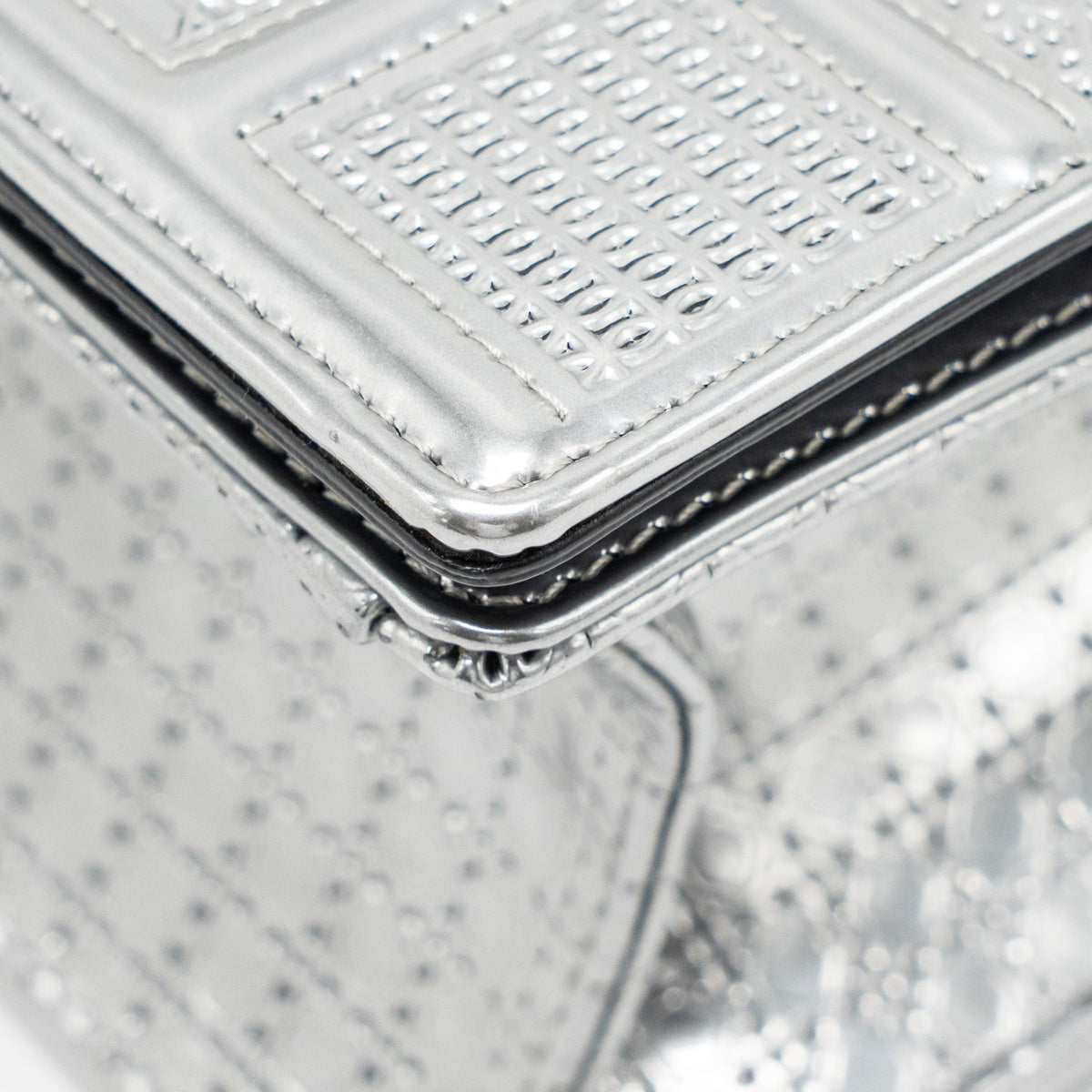 dior-diorama-flap-bag-patent-micro-cannage-leather-metallic-silver-shw
