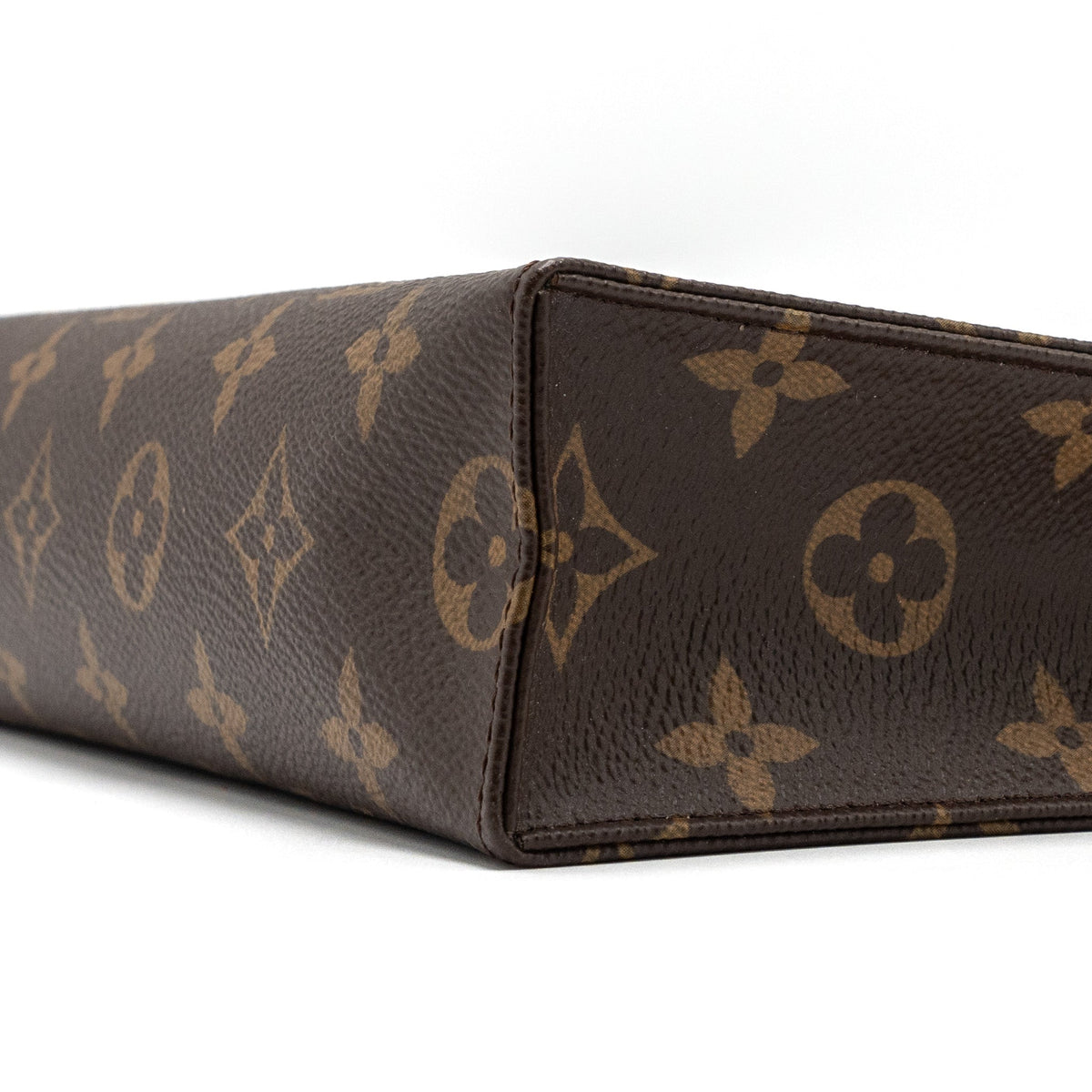 louis-vuitton-toiletry-pochette-26-monogram-canvas-ghw-10