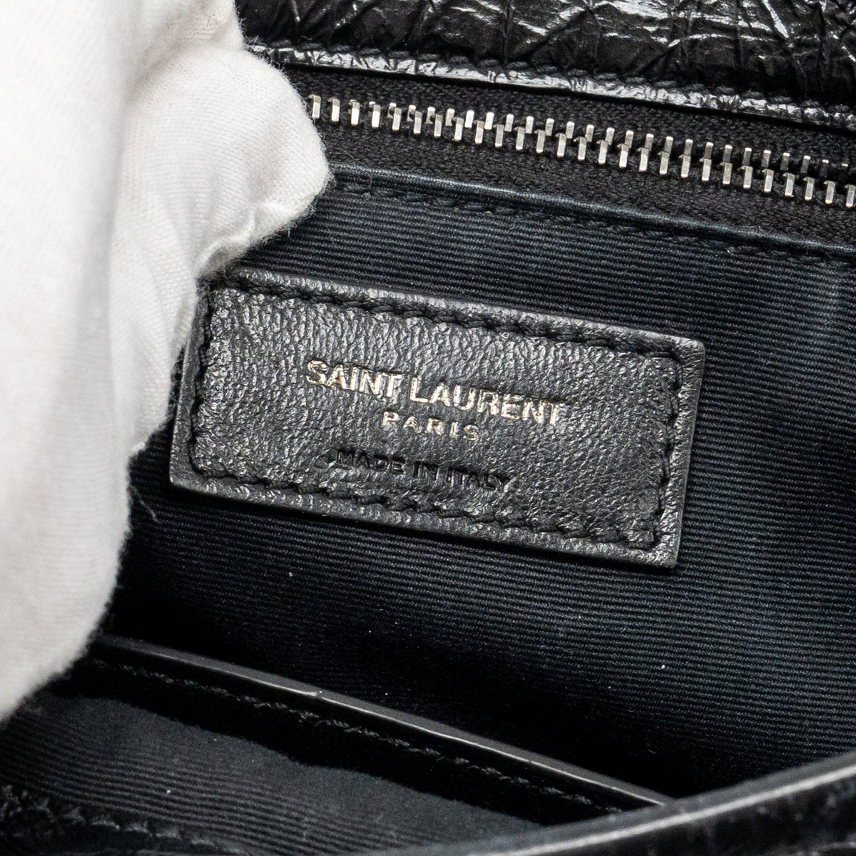 saint-laurent-medium-niki-calfskin-black-shw