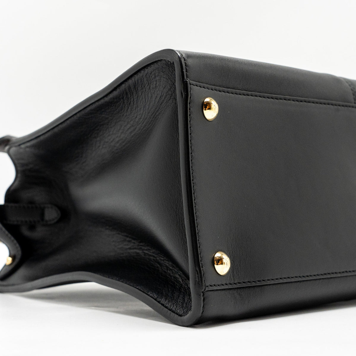 fendi-peekaboo-x-lite-medium-calfskin-black-ghw-with-flowerland-strap-copy-1