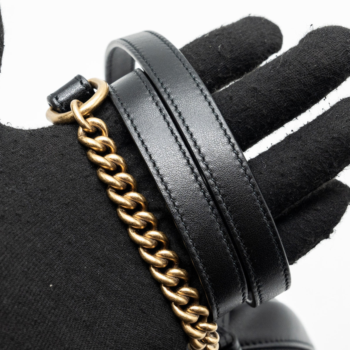 gucci-gg-marmont-matelasse-mini-bag-calfskin-black-ghw-1