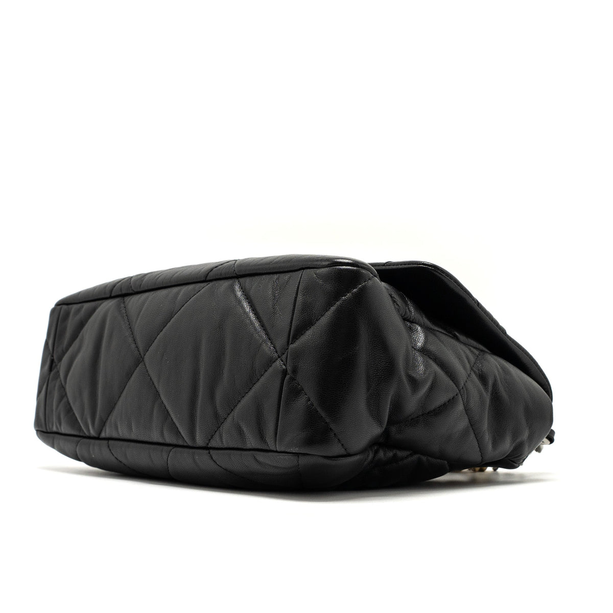 chanel-medium-19-bag-goatskin-black-multicolour-hardaware