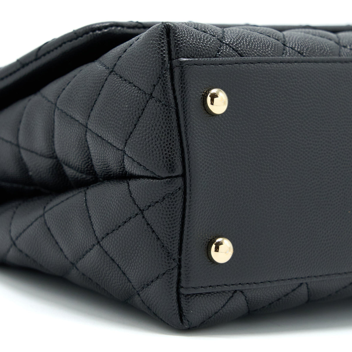 chanel-medium-coco-handle-caviar-black-lghw-1