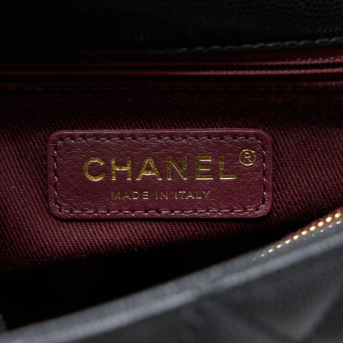 chanel-medium-coco-handle-caviar-black-lghw-1