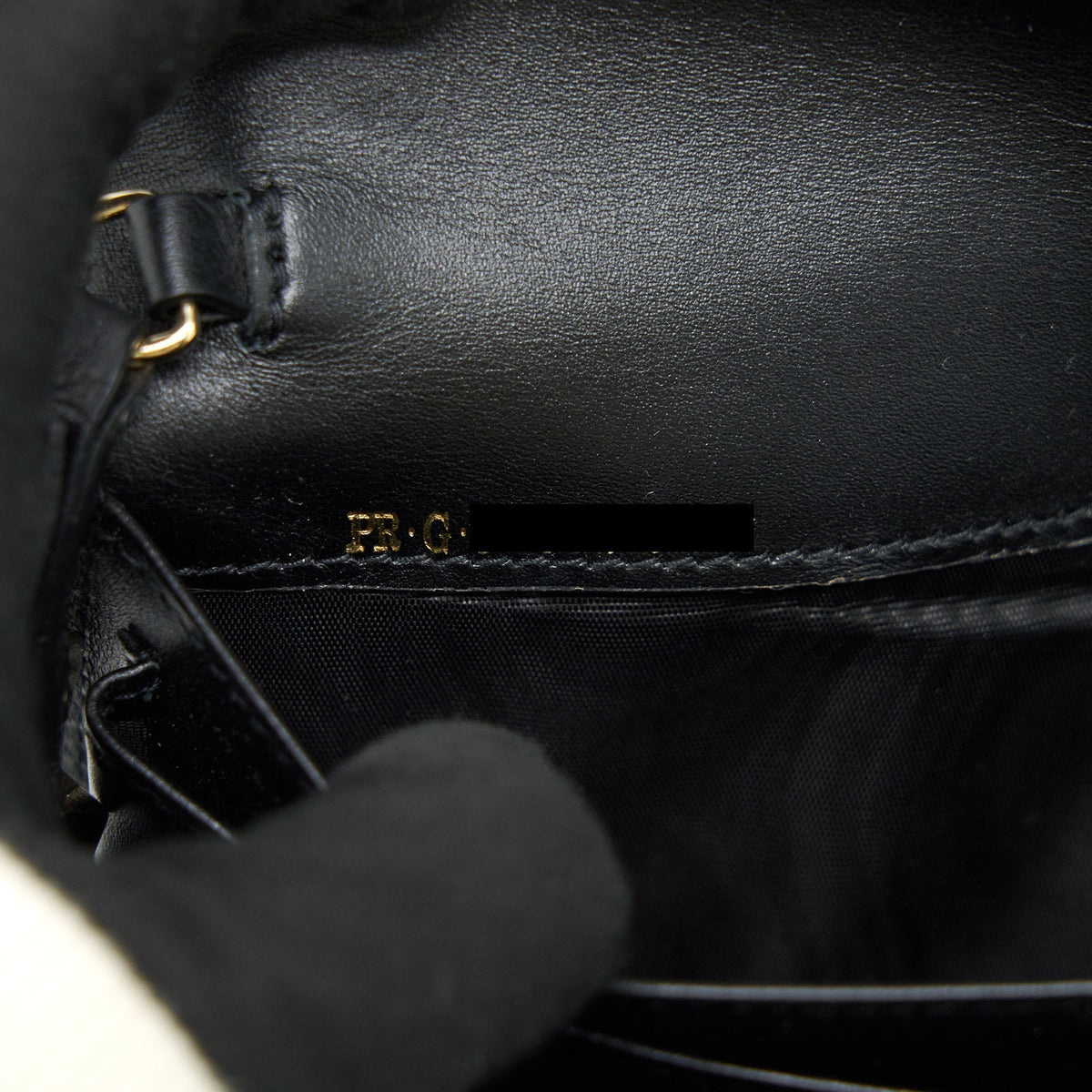 valentino-rockstud-long-wallet-black