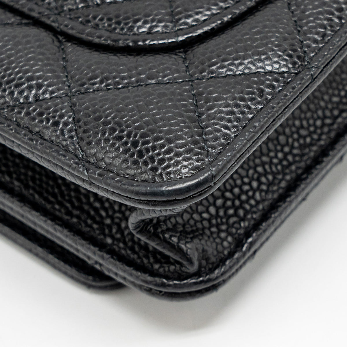 chanel-classic-wallet-on-chain-caviar-black-ghw-25