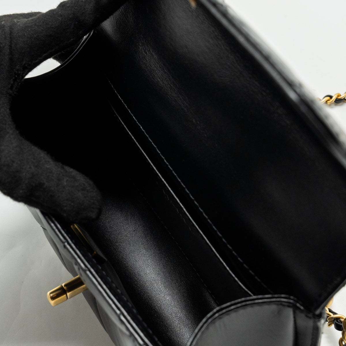 chanel-24c-gold-crush-mini-flap-bag-calfskin-black-ghw-microchip-copy