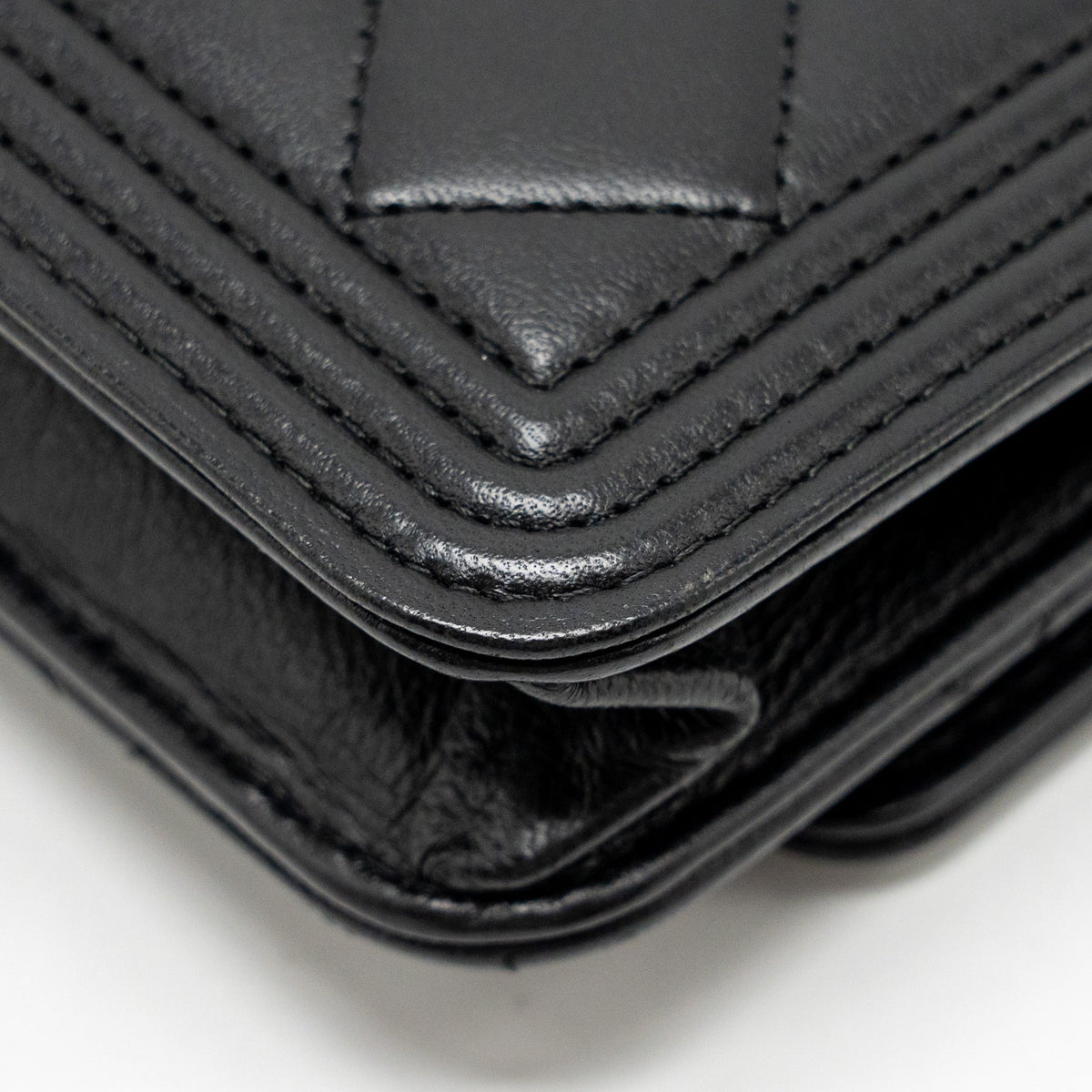 chanel-boy-wallet-on-chain-lambskin-black-ghw-1