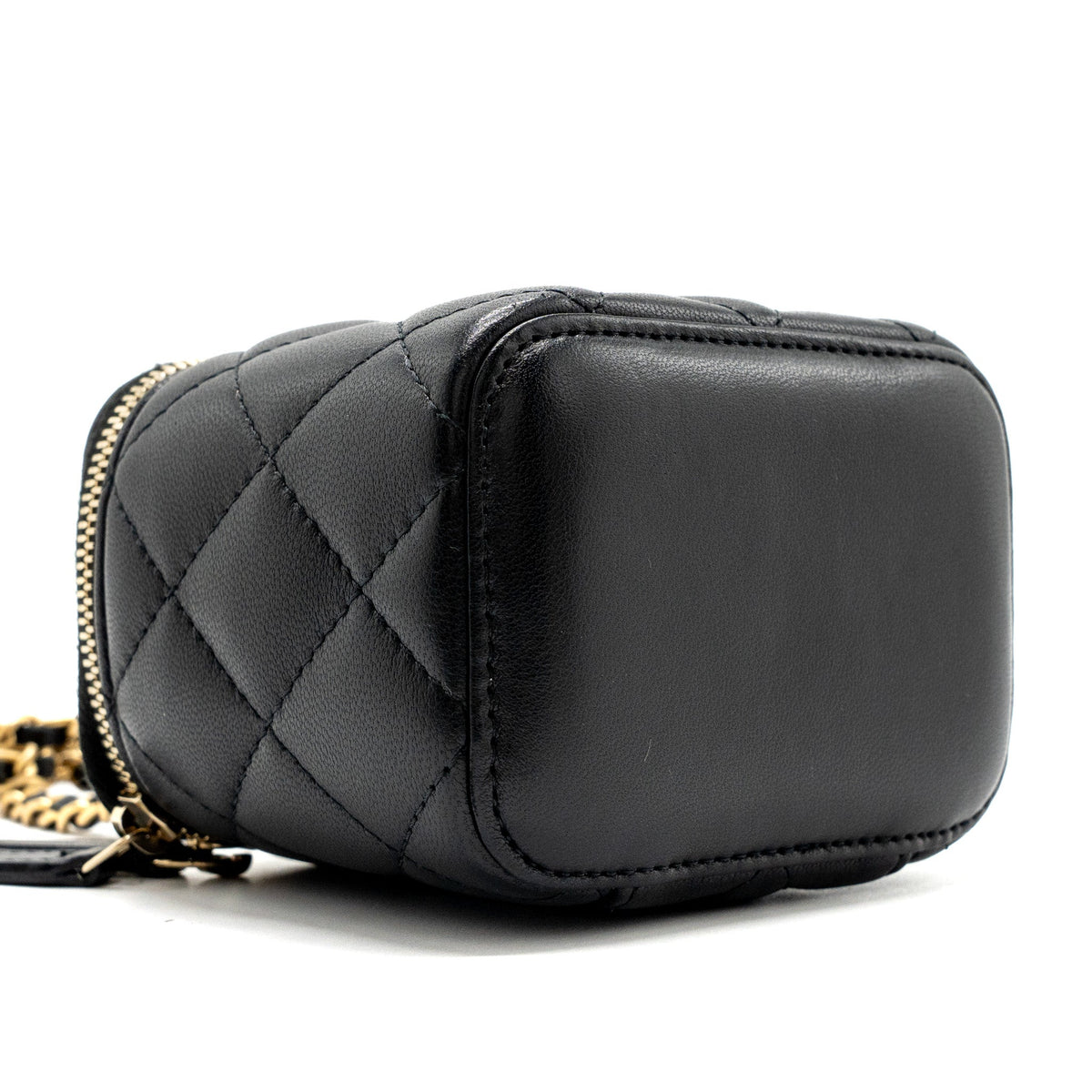 chanel-pearl-crush-mini-vanity-with-chain-lambskin-black-with-ghw