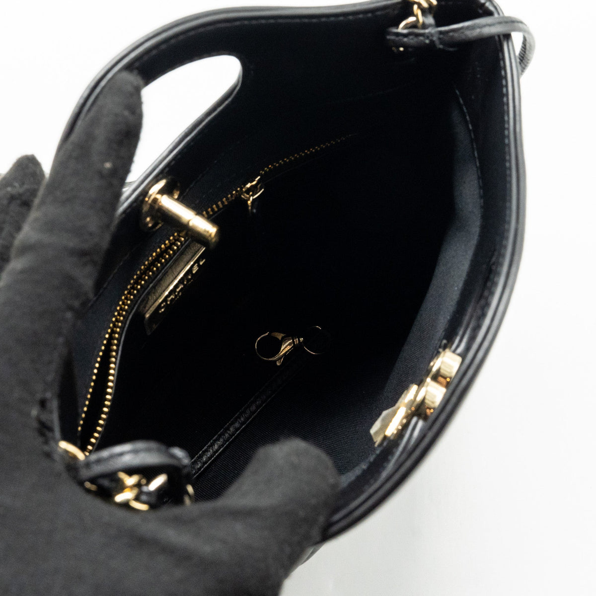 chanel-23a-mini-31-bag-calfskin-black-lghw-microchip-copy