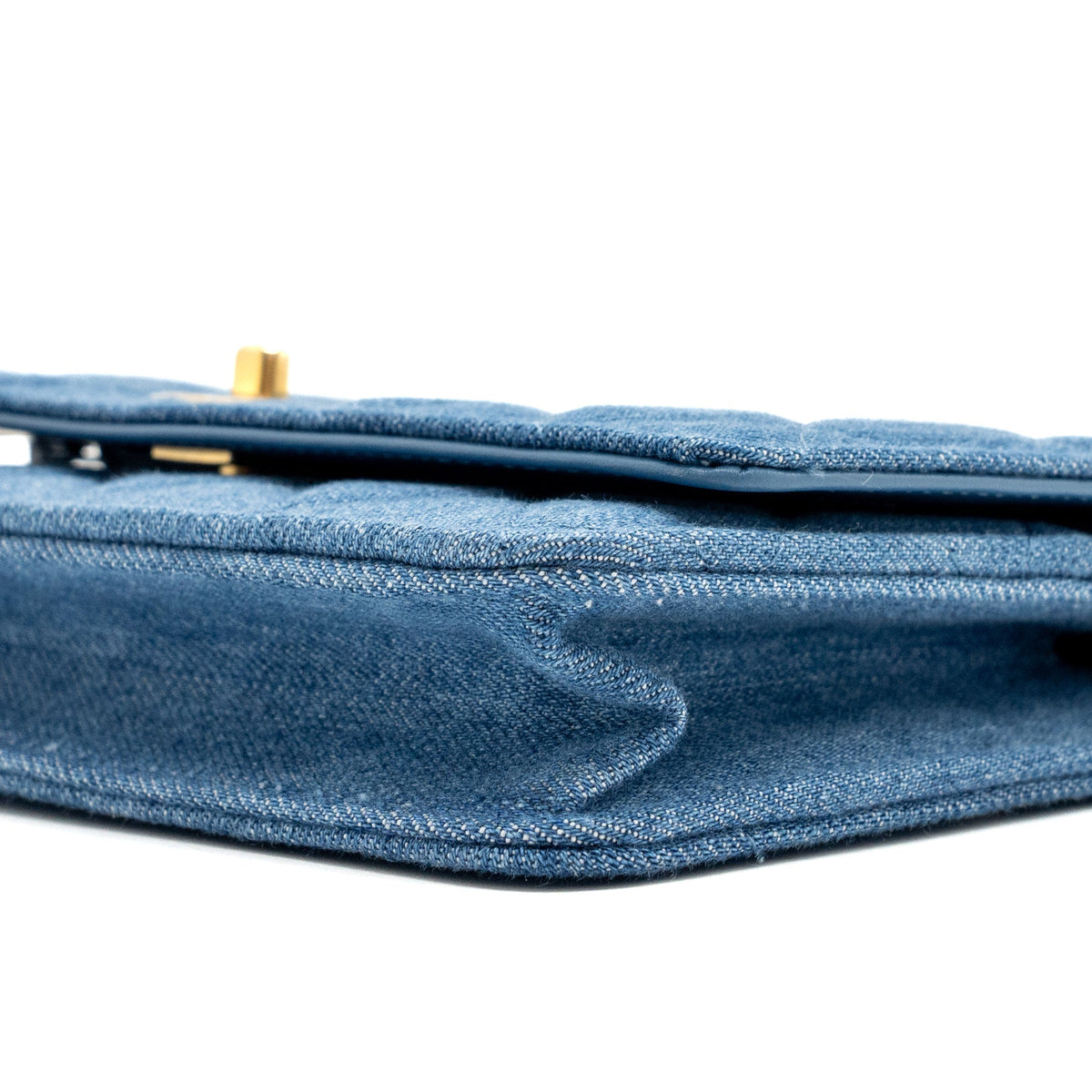 chanel-pearl-crush-wallet-on-chain-denim-blue-ghw-microchip